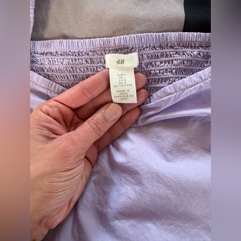 H&M sized large purple cropped blouse. - Picture 4 of 6